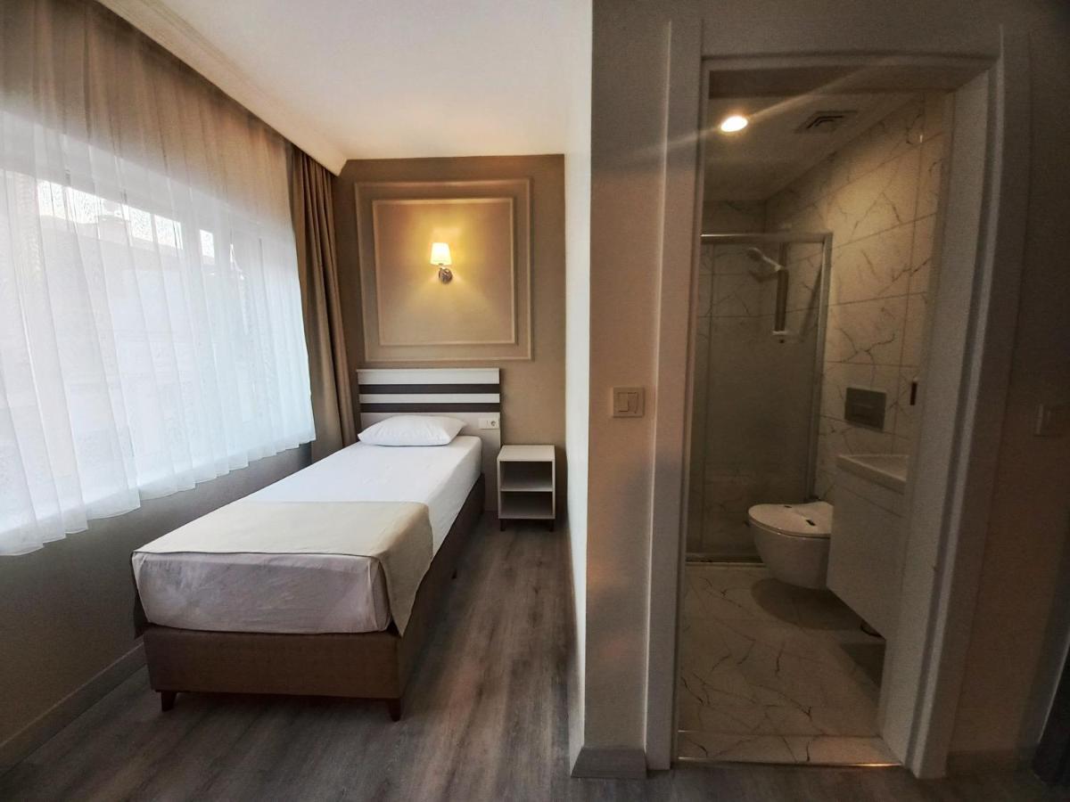 Grandaura Hotel