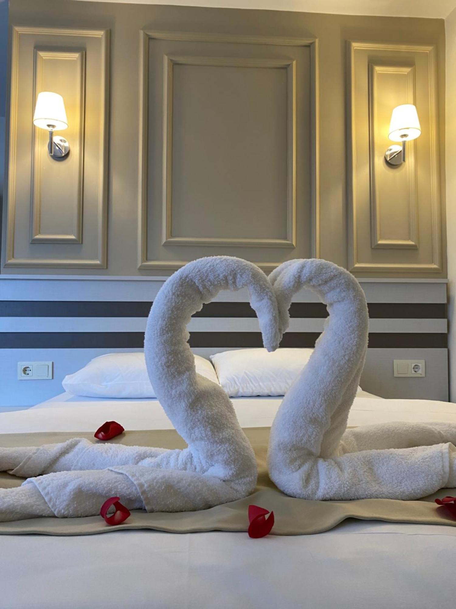 Grandaura Hotel
