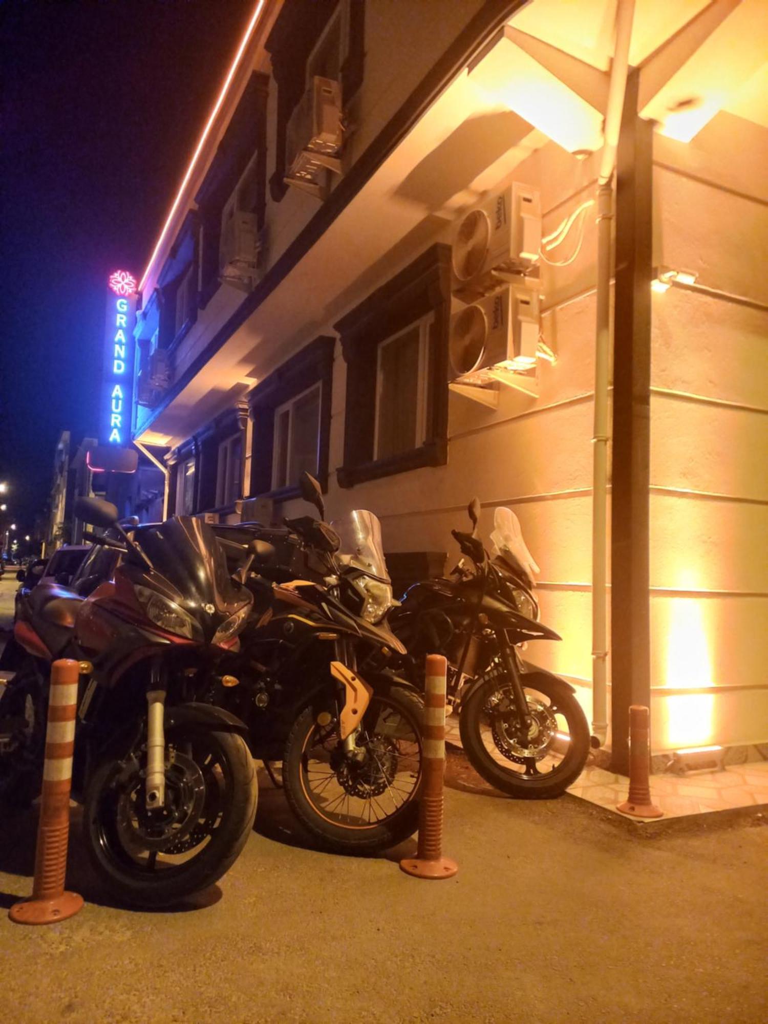 Hotel Grandaura *